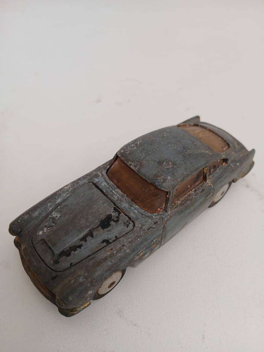 Vintage Aston Martin DB4 #309 (Corgi +/-1:43 made in Britain)