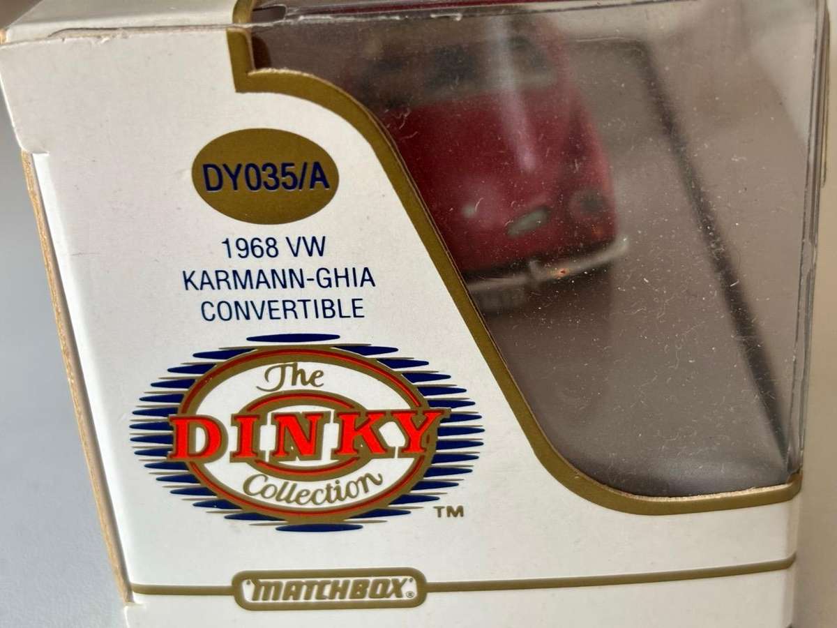 VW Karmann Ghia 1968 Convertible (Dinky DY035/A)