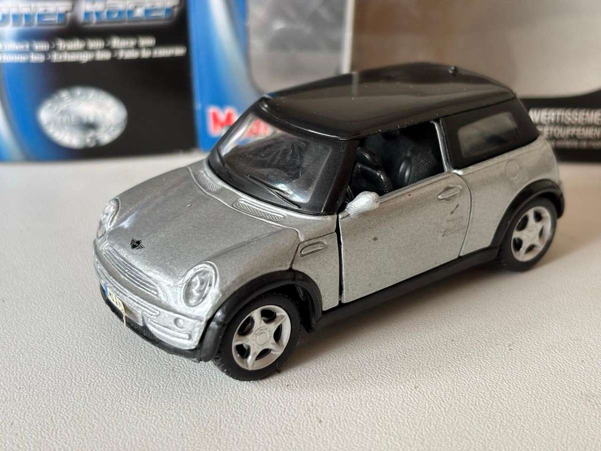 Mini Cooper "Power Racer" (Maisto)