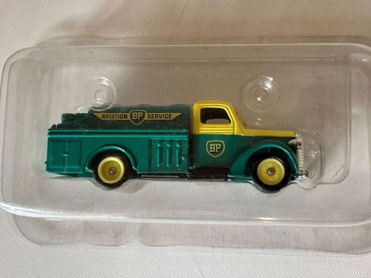 Ford Tanker 1939 "BP" issue 8 (Lledo/Days Gone +/-1:60)