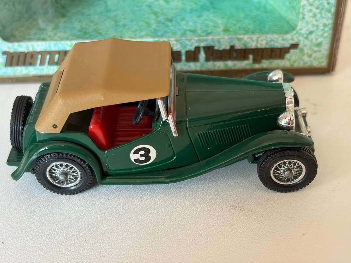 MG T.C. 1945 - Y-8 (Lesney Models of Yesteryear +/-1:43 - with box)