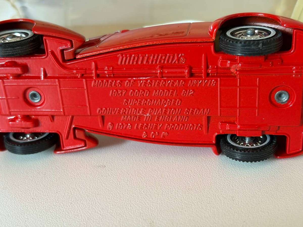 Cord Model 812 1937 - Y-18 (Lesney Models of Yesteryear +/-1:43 - with box)