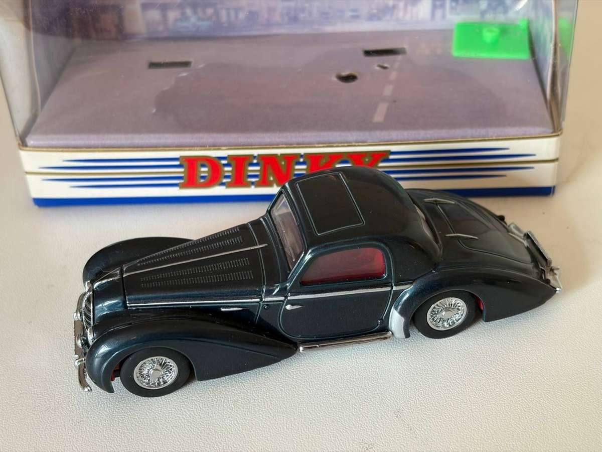 Delahaye 145 Chapron 1946 - DY-14 (Dinky +/-1:43 - with box)