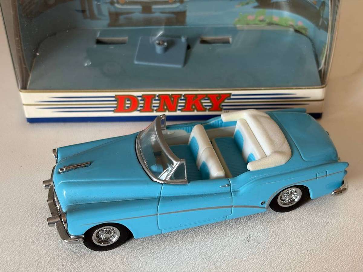Buick Skylark 1953 - DY-29 (Dinky +/-1:43 - with box)