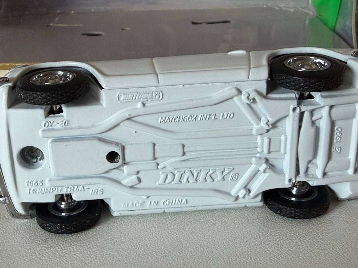 Triumph TR4A 1965 - DY-20 (Dinky +/-1:43 - with box)