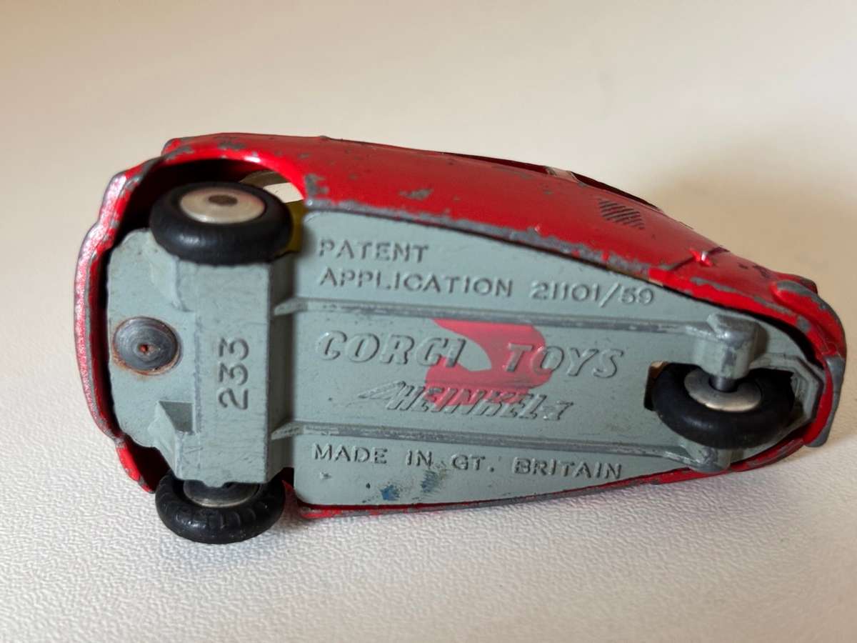 Heinkel 1 Economy "Bubble" Car #233 (Corgi +/-1:43 made in Britain)