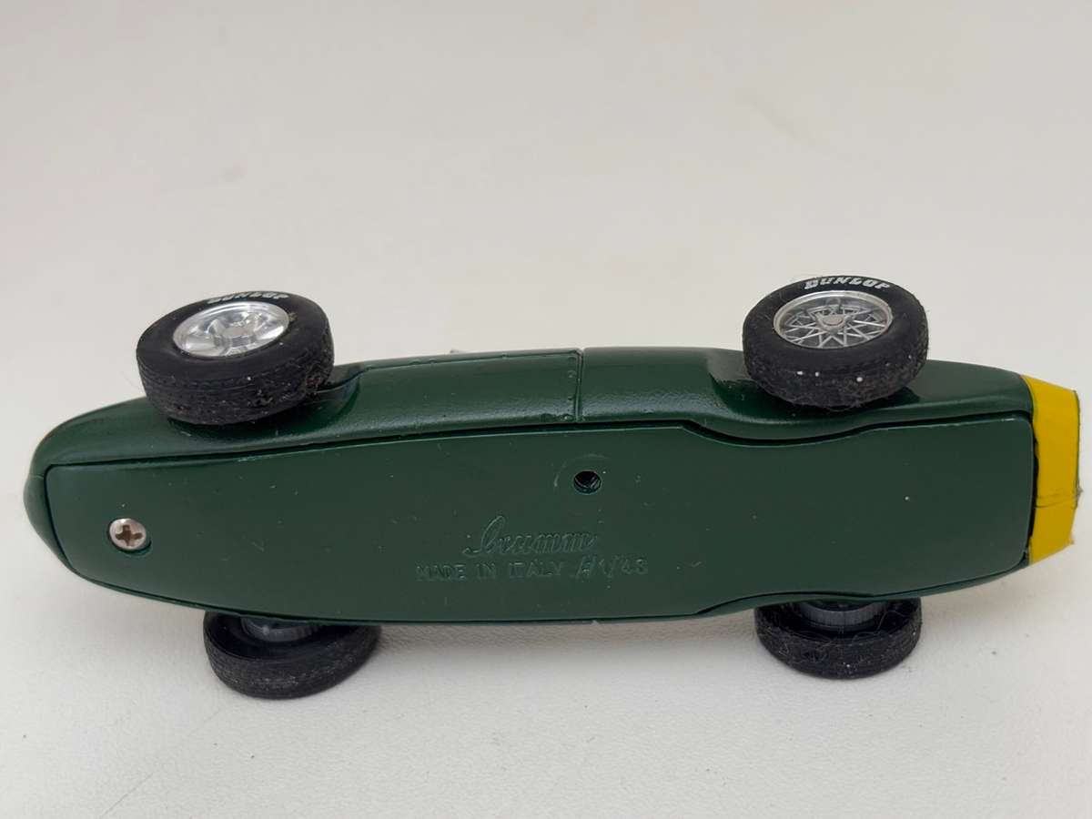 Stirling Moss - Vanwall F1 1958 (Brumm 1:43)