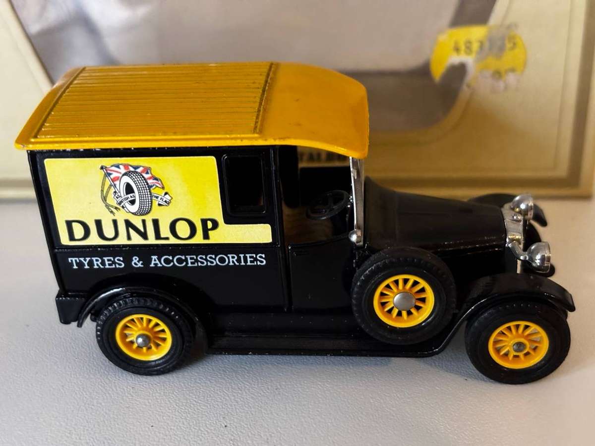 Dunlop Talbot Van 1927 Y-5 (Matchbox Models of Yesteryear +/-1:43 - with box)