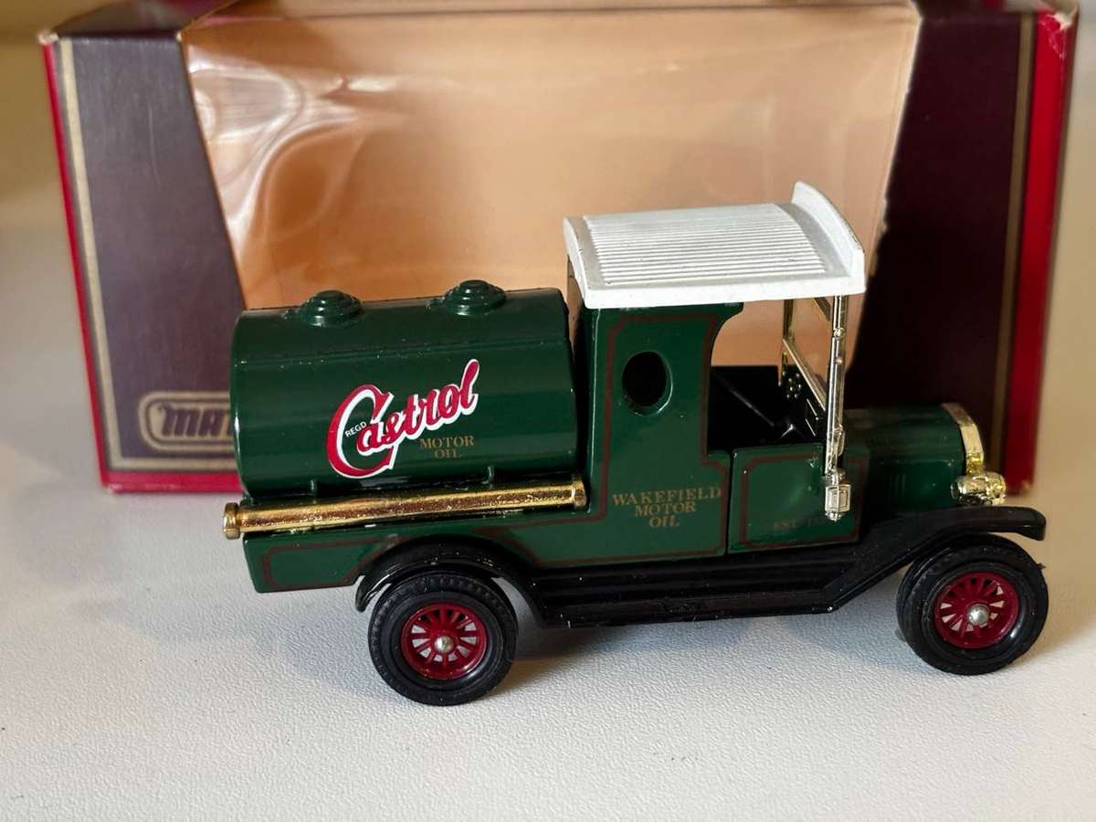 Ford Model T 1912 'Castrol' (Matchbox Models of Yesteryear +/-1:43 - with box)