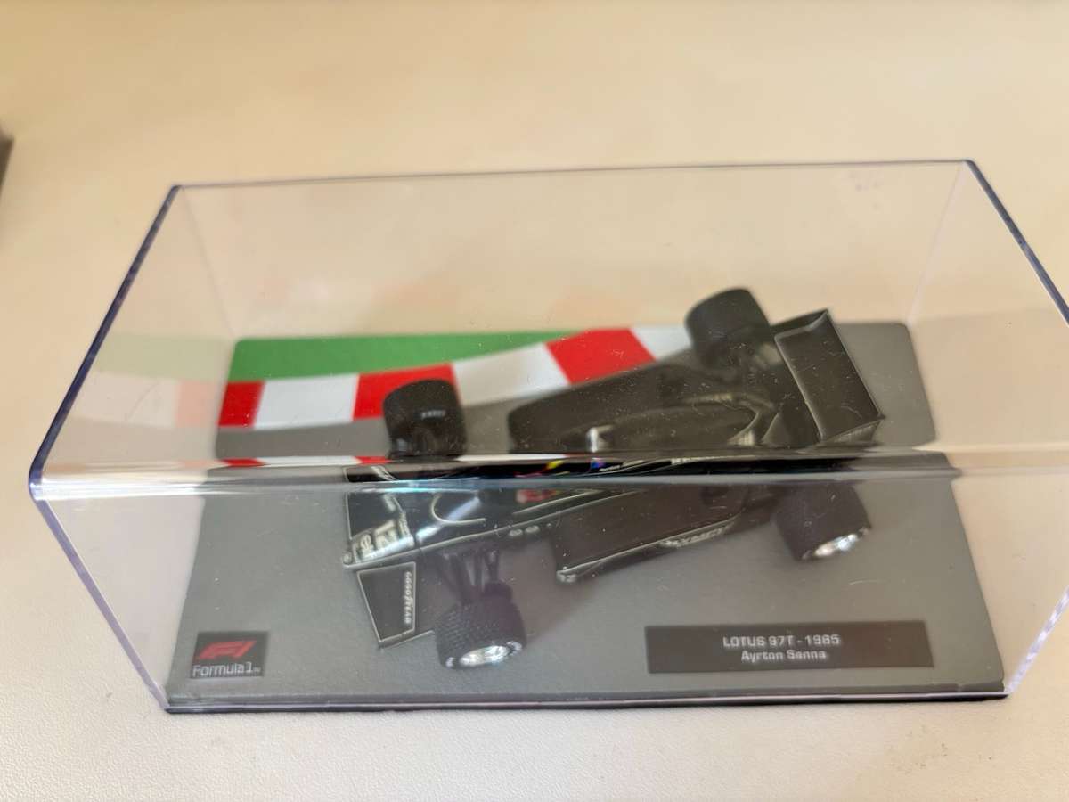 Ayrton Senna - Lotus F1 1985 - 1:43