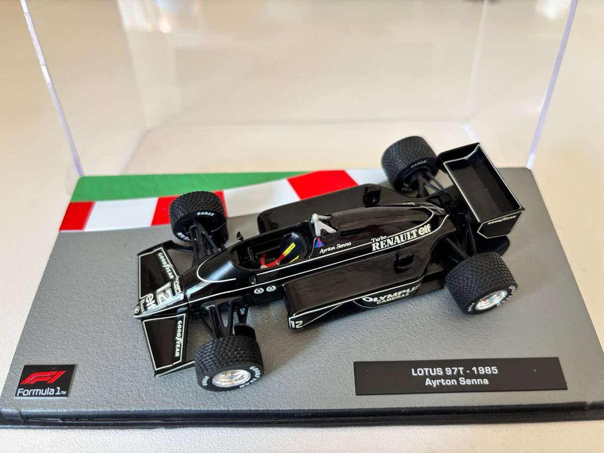 Ayrton Senna - Lotus F1 1985 - 1:43