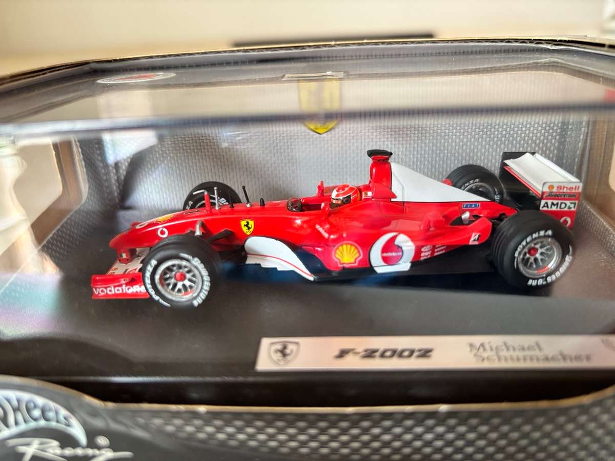 Michael Schumacher - 2002 Ferrari F1 (Hotwheels rare 1:43)