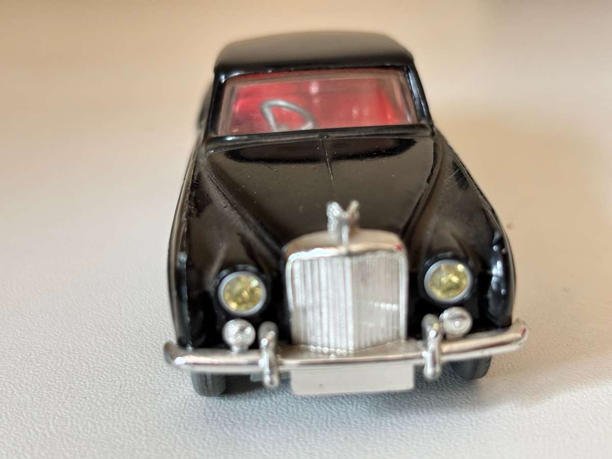 Bentley Continental #224 (Corgi +/-1:43 made in Britain)