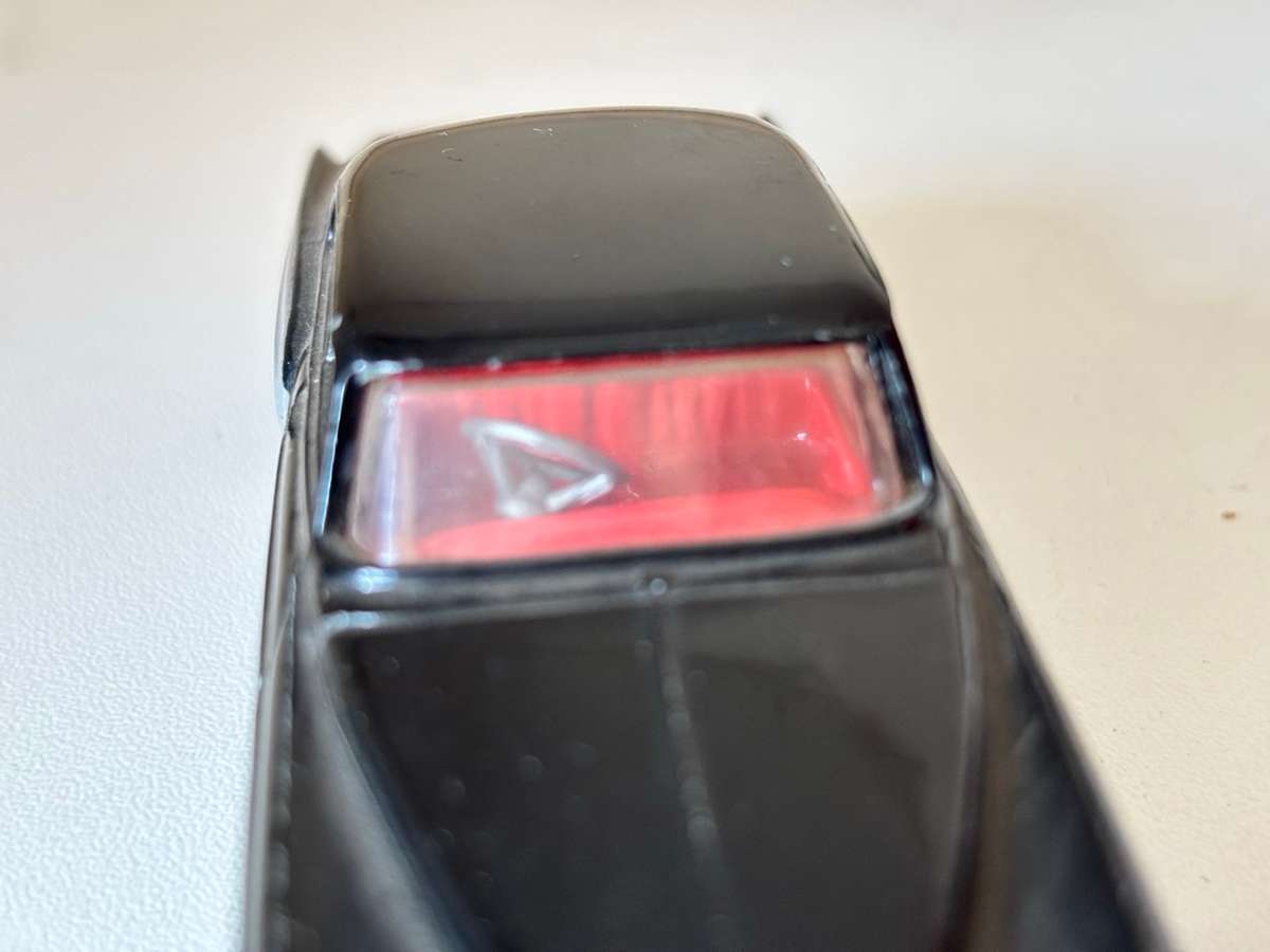 Bentley Continental #224 (Corgi +/-1:43 made in Britain)