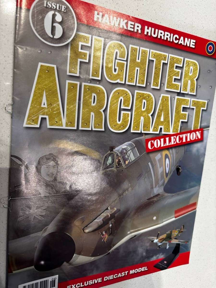 Hawker Hurricane MkIIB 1941 Britain (1:72 model with mag - Fighter Aircraft Collection)