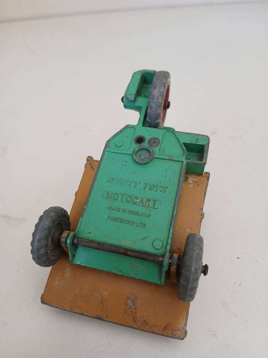 Motocart #27G (Dinky +/-1:43 made in England)