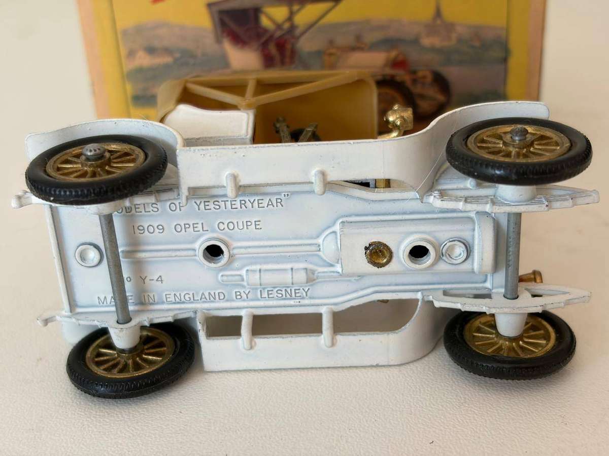 Opel Coupe 1909 Y-4 (Matchbox Lesney - with box)