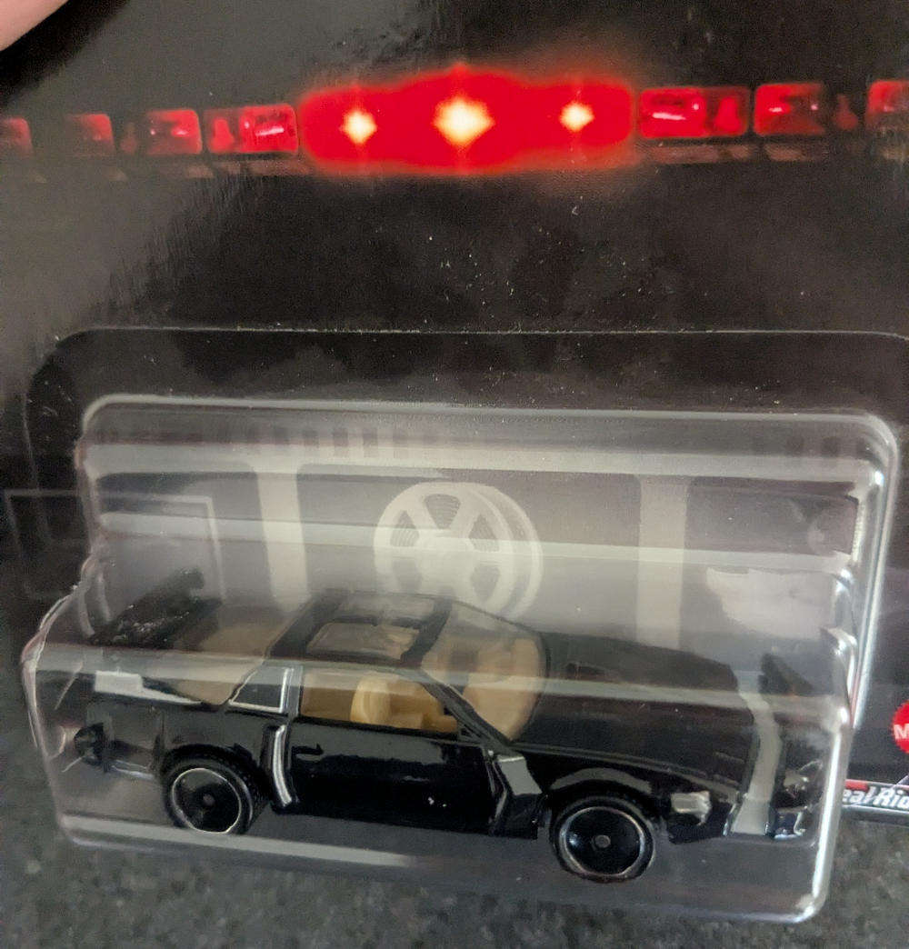 Hotwheels Knight Rider KITT Super Pursuit Mode car