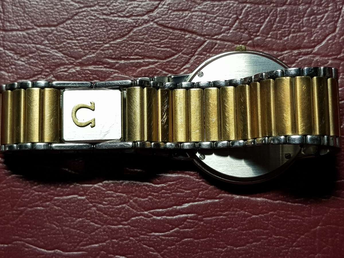 OMEGA DE VILLE QUARTZ WATCH WITH NEW BATTERY IN EXCELLENT CONDITION