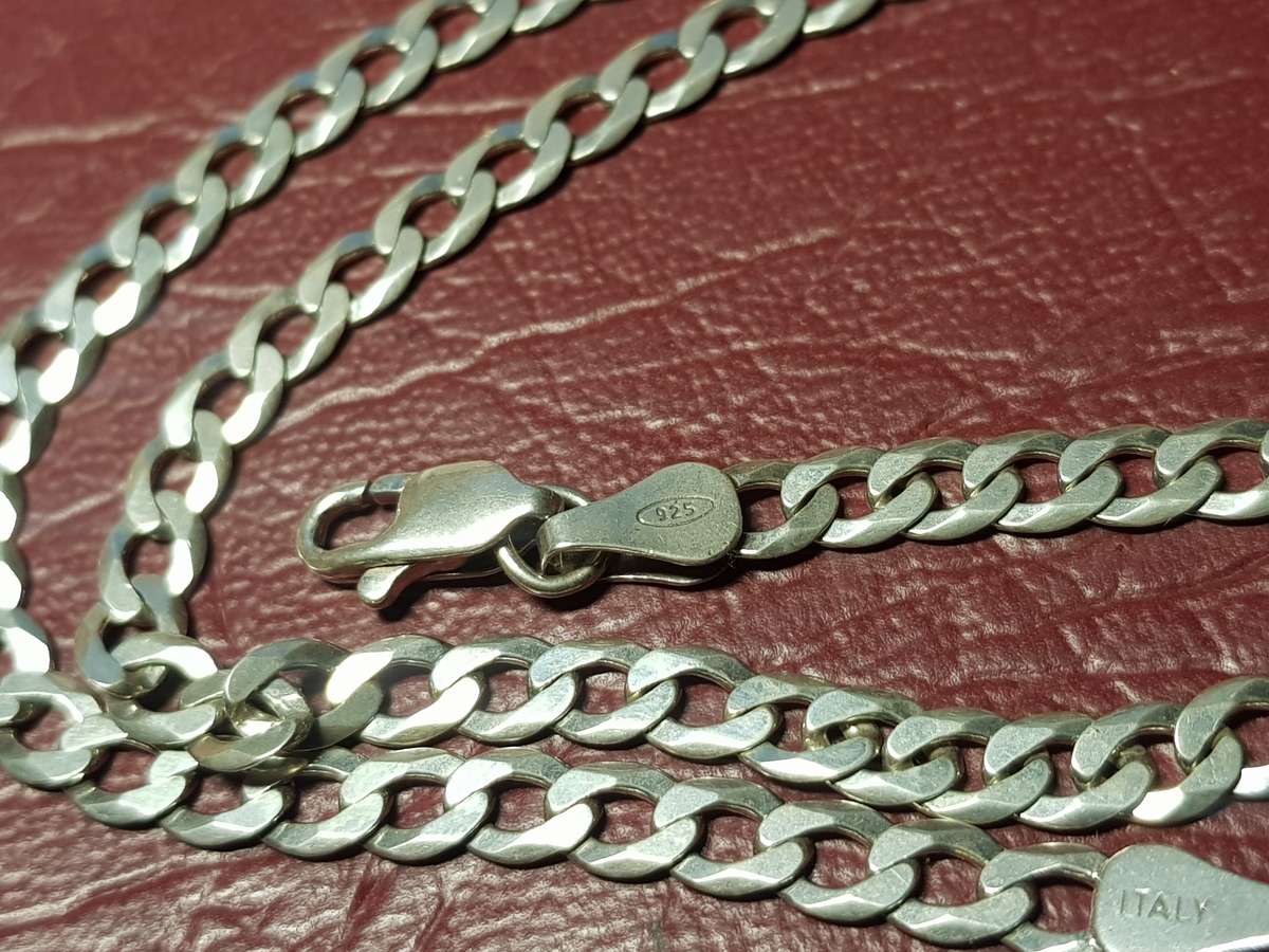 Lovely Genuine Solid Sterling Silver Necklace With Italian Clasp In Very Good Condition - [11,2 g]