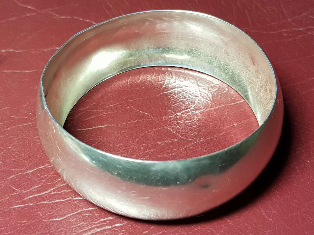 Lovely Genuine Solid Sterling Silver Bangle In Good Condition - [30,8 g]