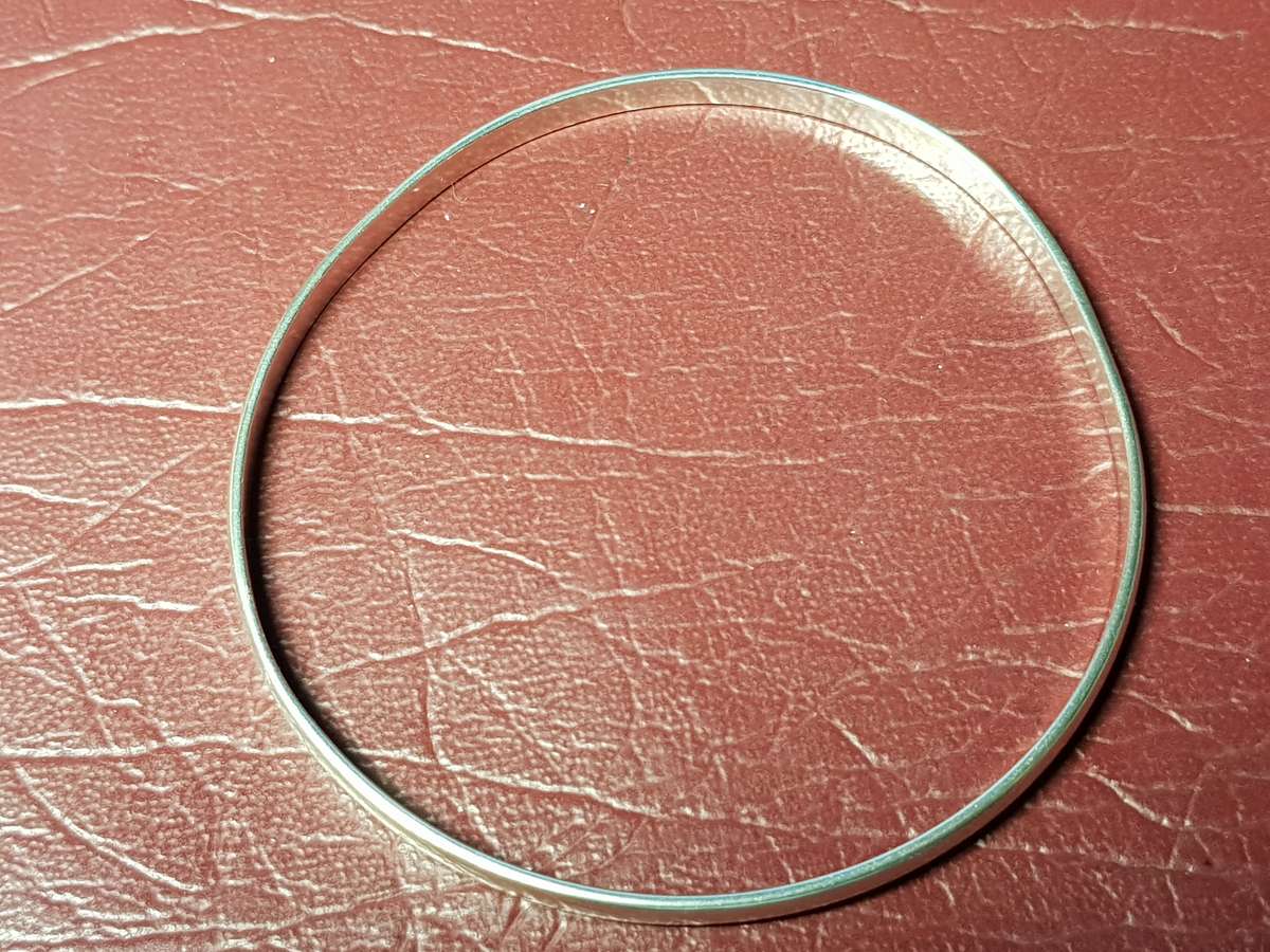 Lovely Genuine Solid Sterling Silver Bangle In Good Condition - [10,9 g]