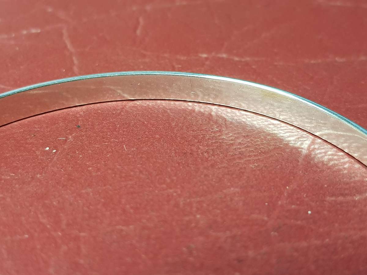 Lovely Genuine Solid Sterling Silver Bangle In Good Condition - [10,9 g]