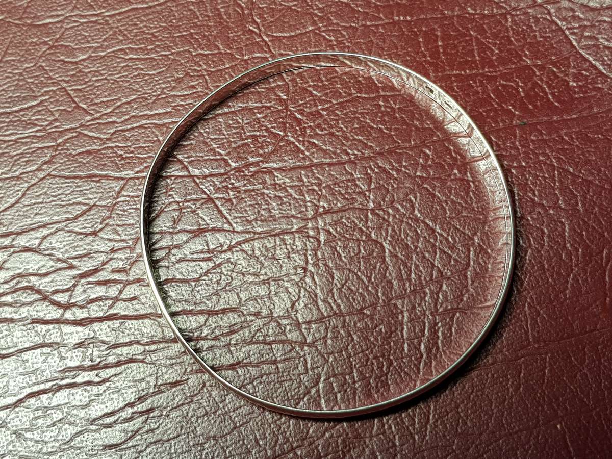 Lovely Genuine Solid Sterling Silver Bangle In Good Condition - [10,7 g]