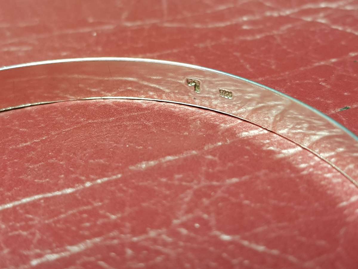 Lovely Genuine Solid Sterling Silver Bangle In Good Condition - [10,7 g]