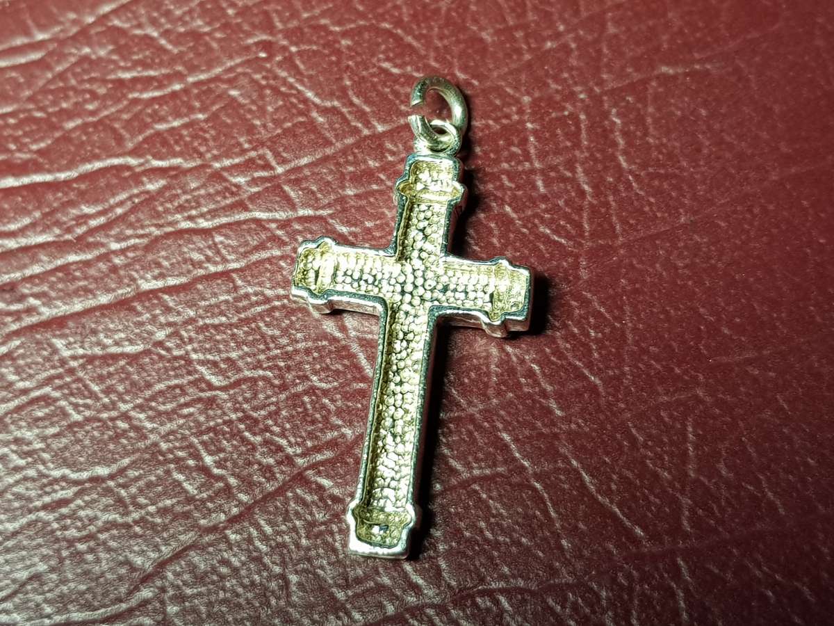 Lovely Genuine Solid Sterling Silver Cross Pendant - [2,5g  Length 30 mm]