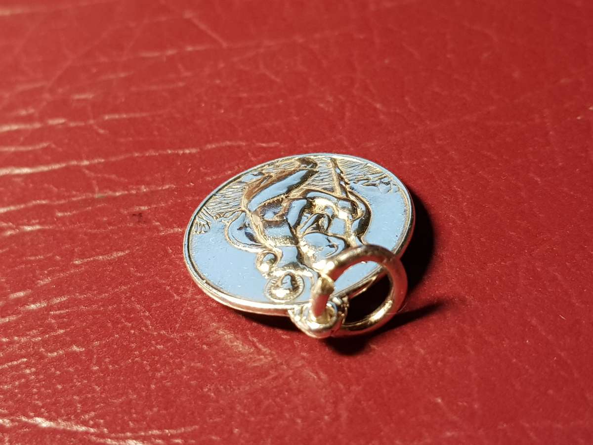 Lovely Genuine Sterling Silver St Christopher Pendant Very Good Condition -[Diameter 20 mm : 3,9 g]