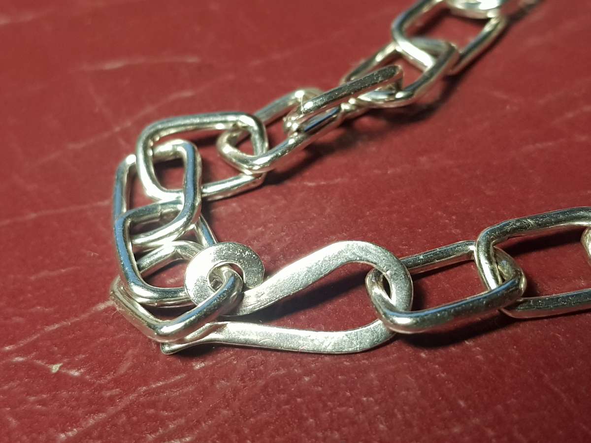 Lovely Genuine Solid Sterling Silver Bracelet in Excellent Condition - [11,8 g]