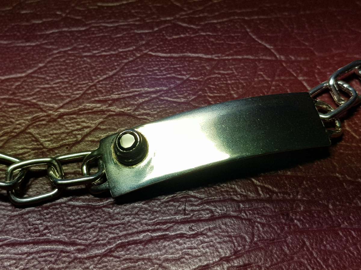 Lovely Genuine Solid Sterling Silver Name Bracelet With Onyx in Excellent Condition - [14 g]