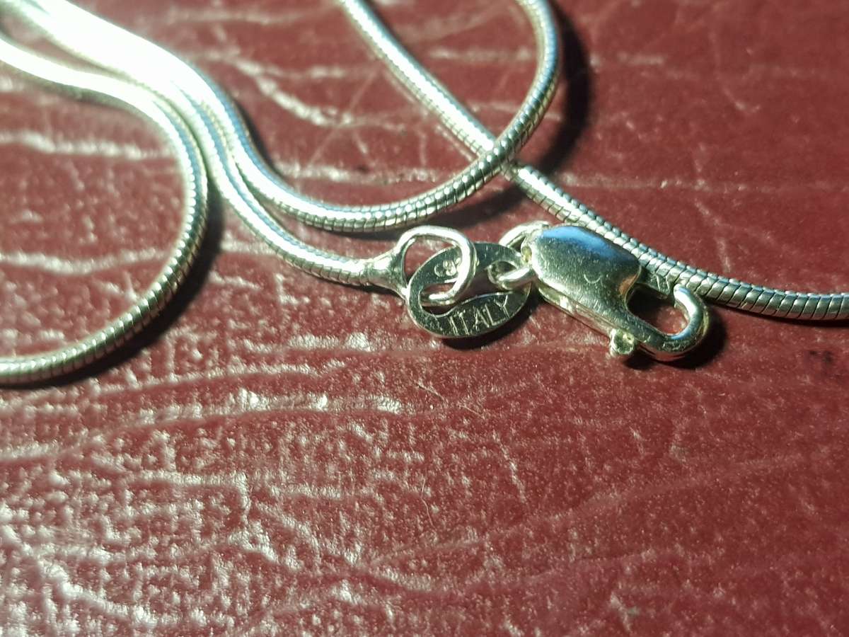 Lovely Genuine Solid Sterling Silver Snake Necklace With Italian Clasp In Good Condition - [4,25 g]