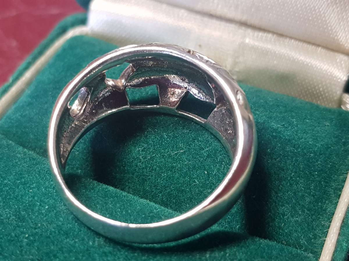 Lovely Genuine Solid Sterling Silver Ring In Good Condition - [4,4 g]*