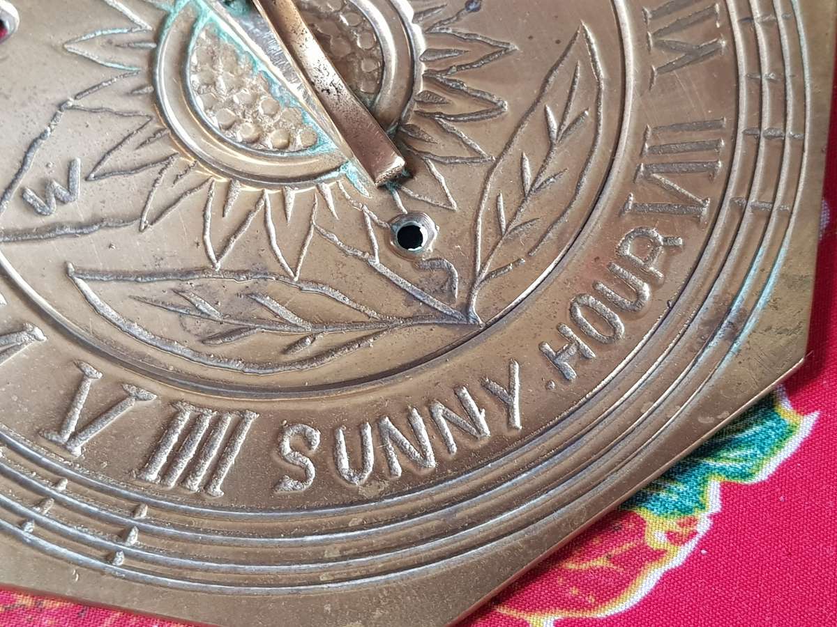 Vintage Copper Roman Sundial Clock Plate In Very Good Condition [Diameter 154 mm]