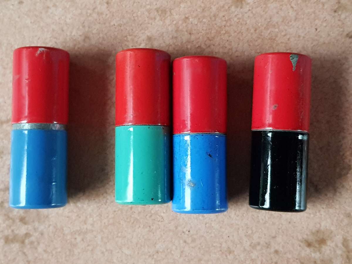 4 x Vintage Lighters Not Working - Length 5,5 cm - [Bid per lighter to take all]]