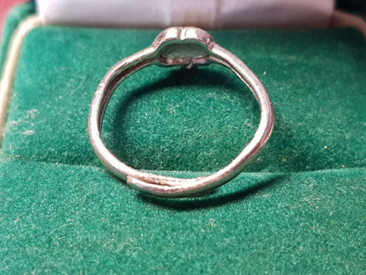 Lovely Genuine Solid Adjustable Sterling Silver Ring - [1,62 g]