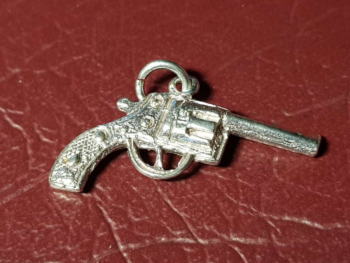 Lovely Genuine Solid Sterling Silver Charm In Perfect Condition - [ Length 30 mm. 3,37 g]