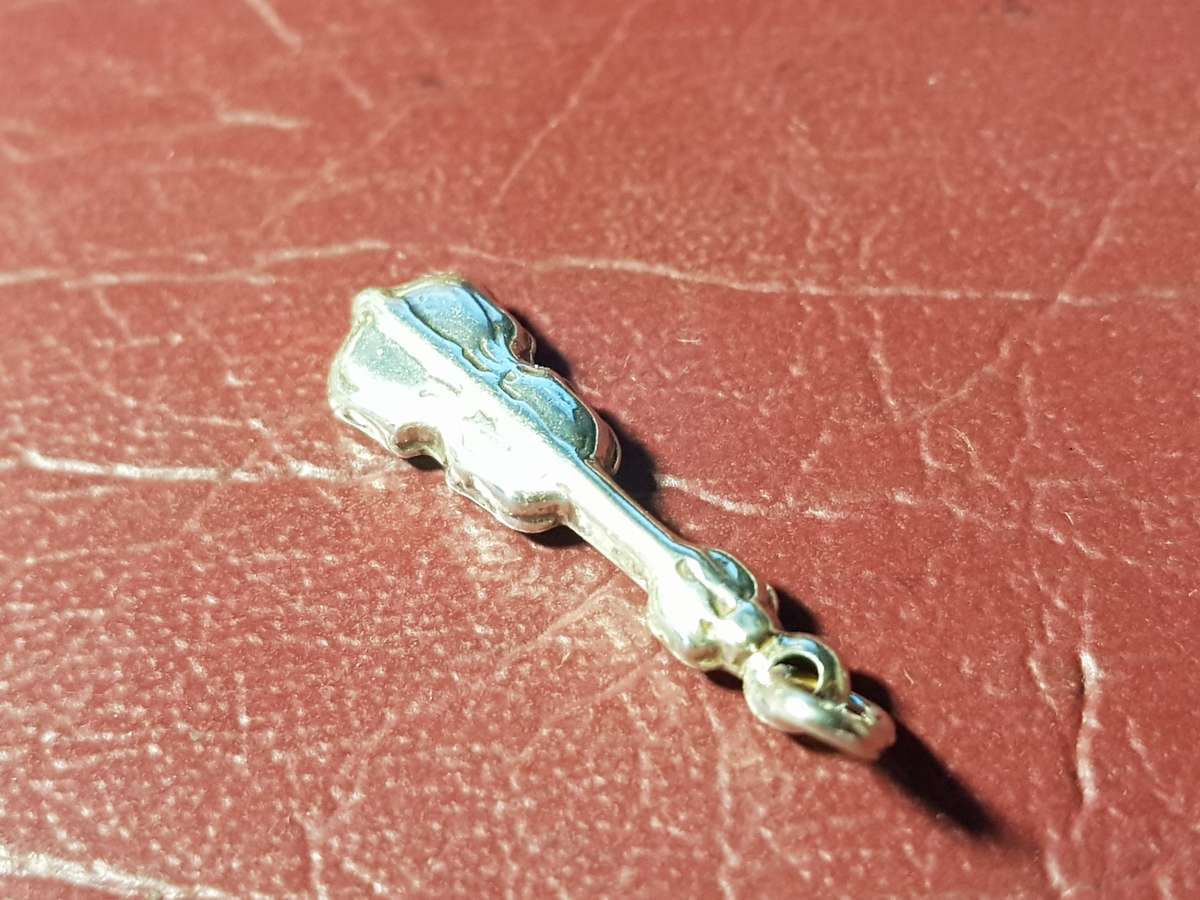 Lovely Genuine Solid Sterling Silver Pendant In Perfect Condition - [Length 27 mm  1,27 g]