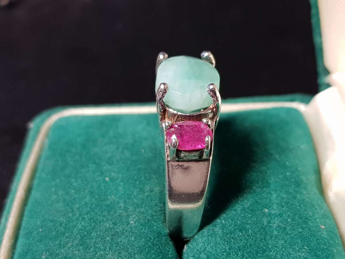 Lovely Genuine Solid Sterling Silver Ring In Excellent Condition - [9 g]