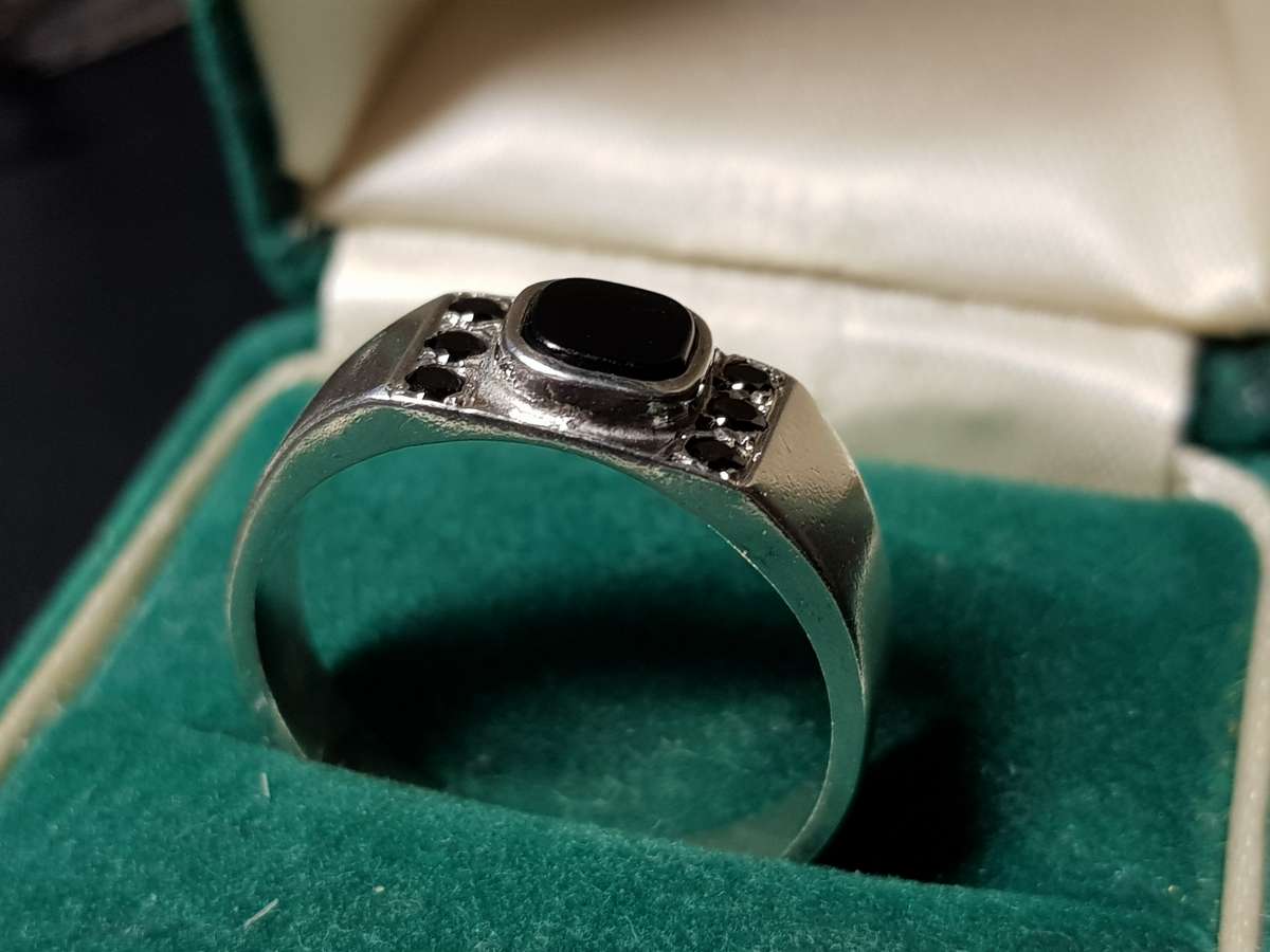 Lovely Genuine Solid Sterling Silver Ring In Excellent Condition - [5,75 g]