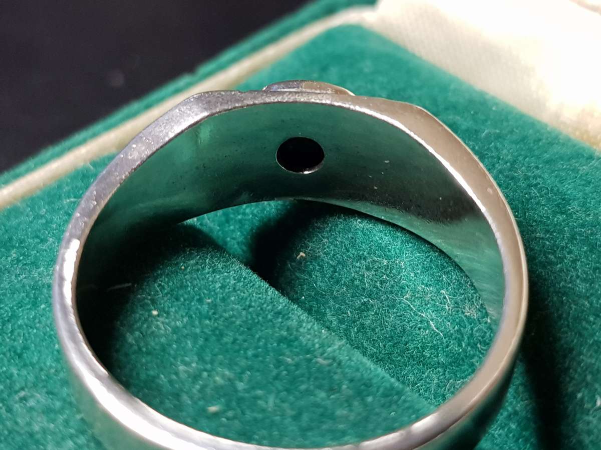 Lovely Genuine Solid Sterling Silver Ring In Excellent Condition - [5,75 g]
