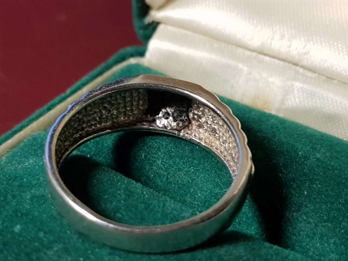 Lovely Genuine Solid Sterling Silver Ring In Very Good Condition - [3,5 g]