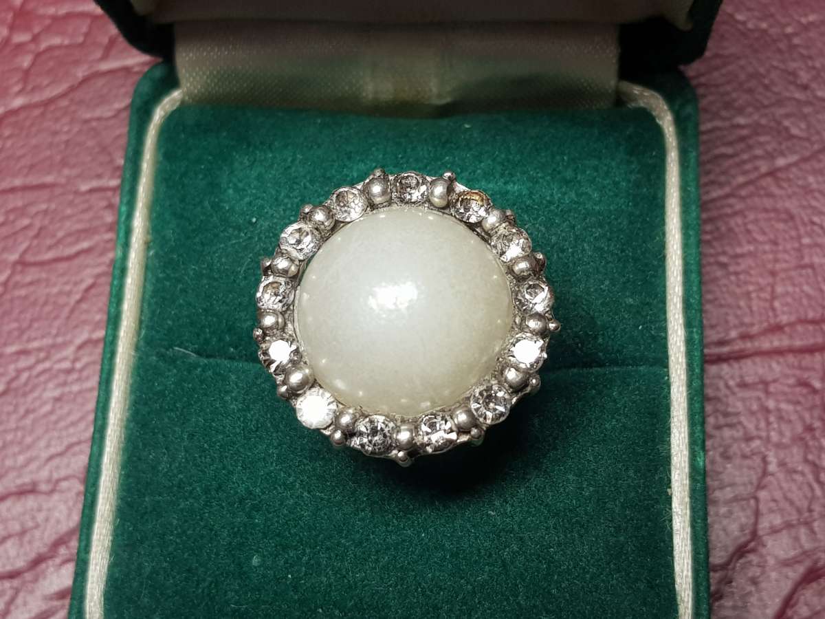 Lovely Vintage Genuine Solid Sterling Silver Ring In Very Good Condition - [5,4 g]