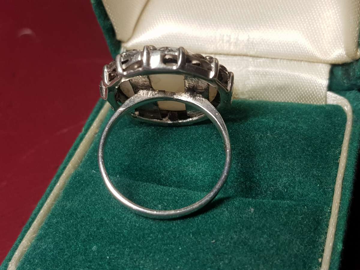 Lovely Vintage Genuine Solid Sterling Silver Ring In Very Good Condition - [5,4 g]