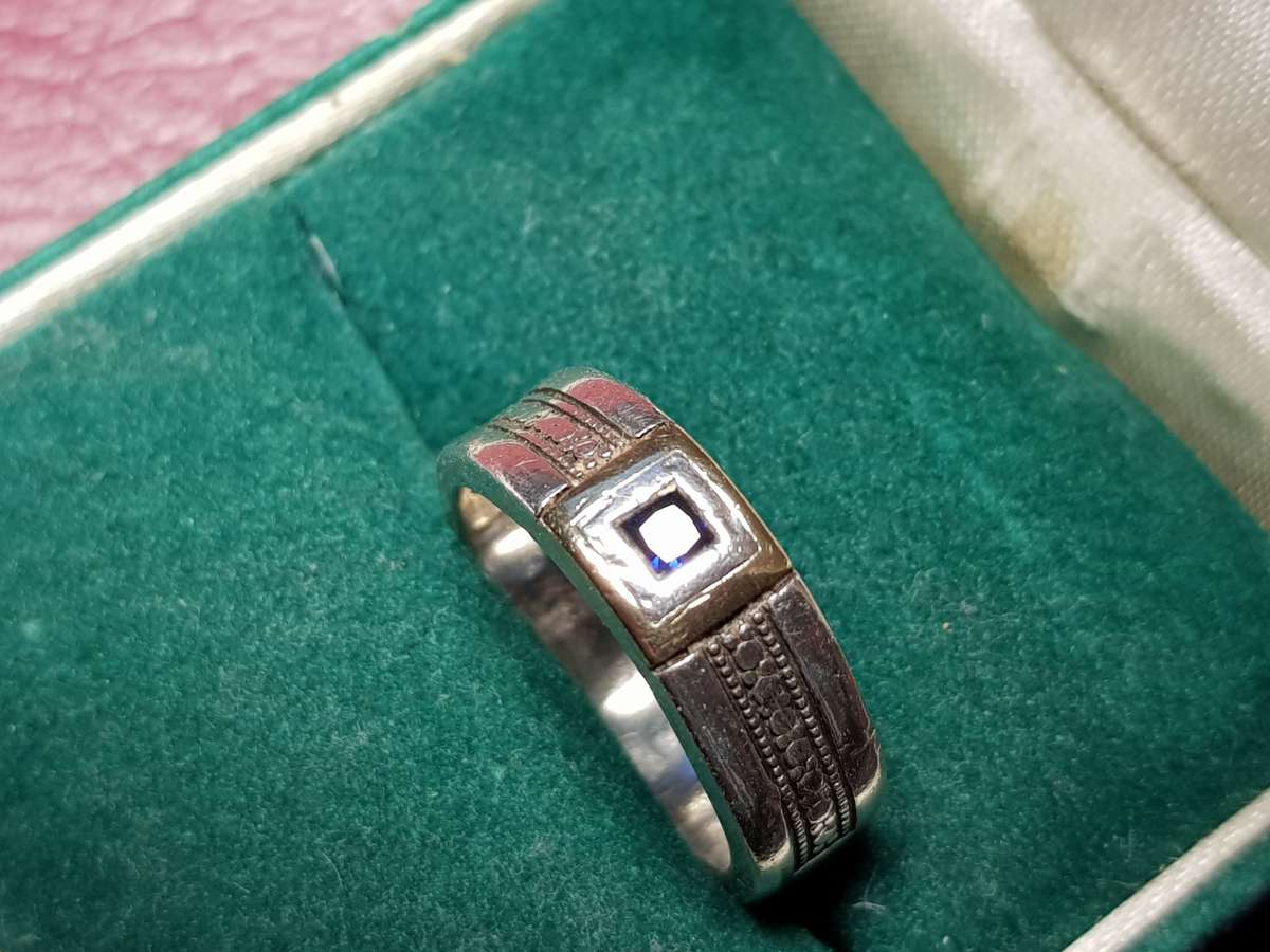 Lovely Genuine Solid Sterling Silver Ring With 9 ct Gold Inlay With Sapphire  - [4,8 g]