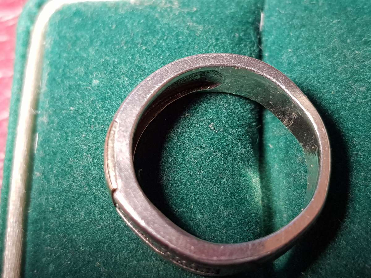 Lovely Genuine Solid Sterling Silver Ring With 9 ct Gold Inlay With Sapphire  - [4,8 g]