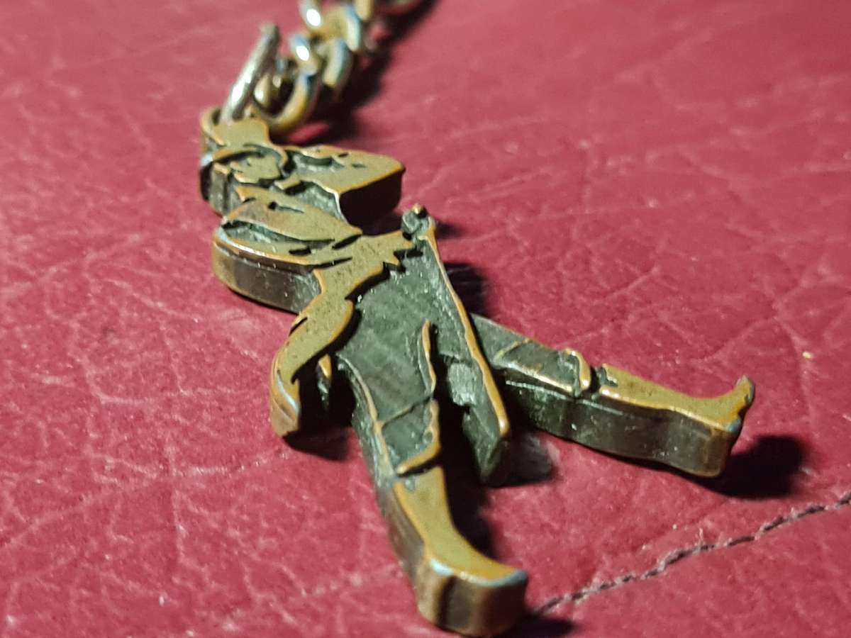 Johnny Walker Bronz Key Holder.