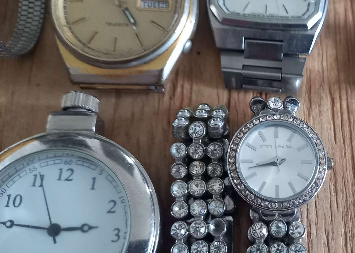 Joblot watches repair / spares /restore